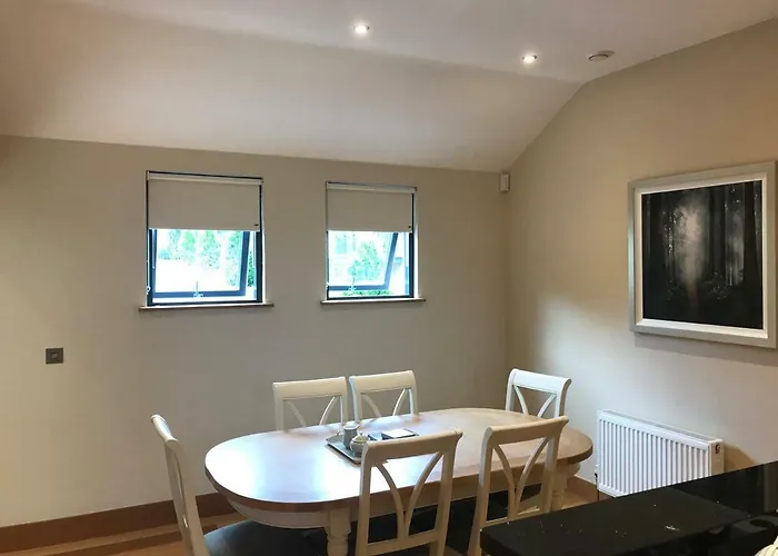 On Farnham Estate キャヴァン